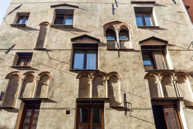 Lovingenoa - Antico Convento Apartment ภายนอก รูปภาพ